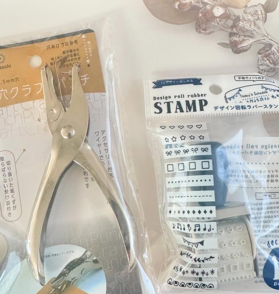 100円シンプル穴あけパンチ