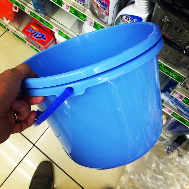 100円プラスチックバケツ