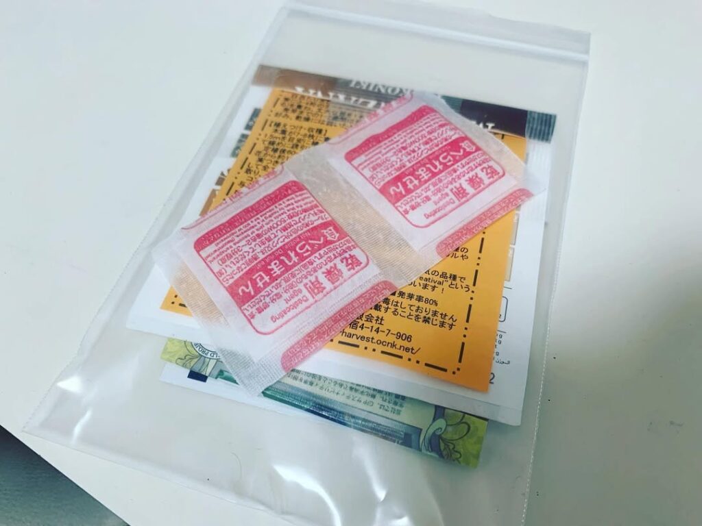 100円収納用乾燥剤