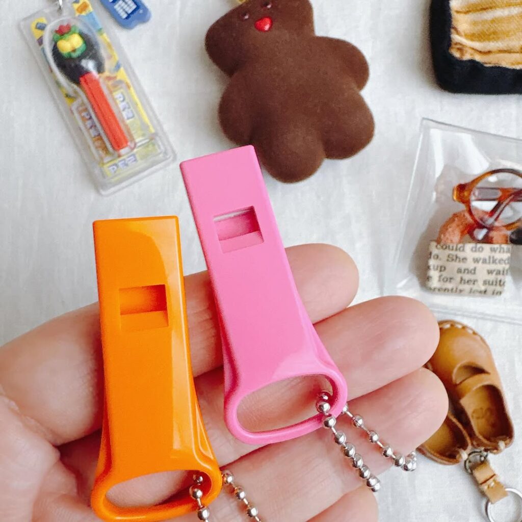 100円防災ホイッスル