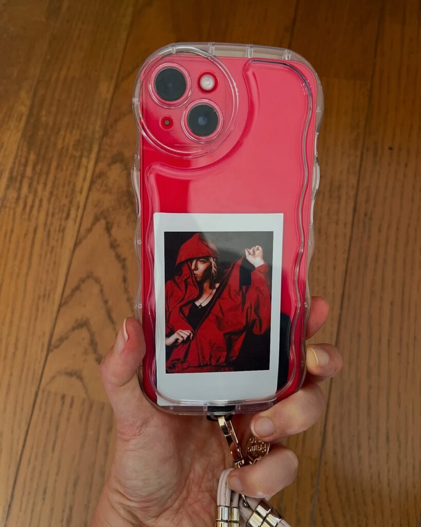 100均かわいいスマホケース