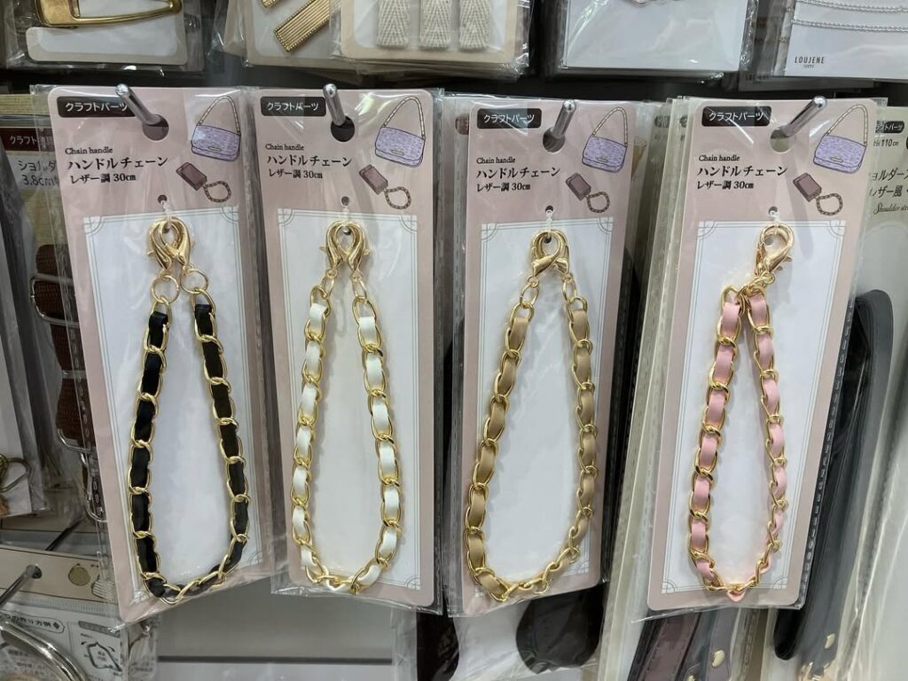 100均シンプルスマホストラップ