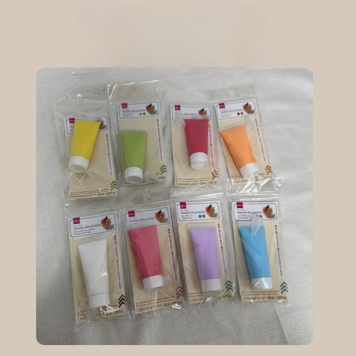 「100円ショップのホイップデコ」