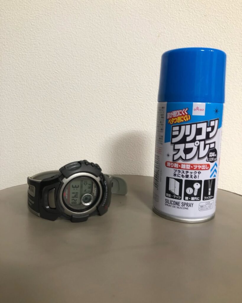 100均防水シリコンスプレー