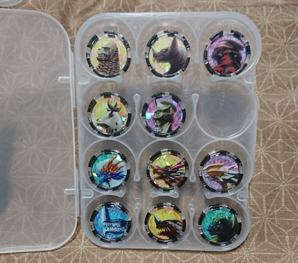 100円メダル収納